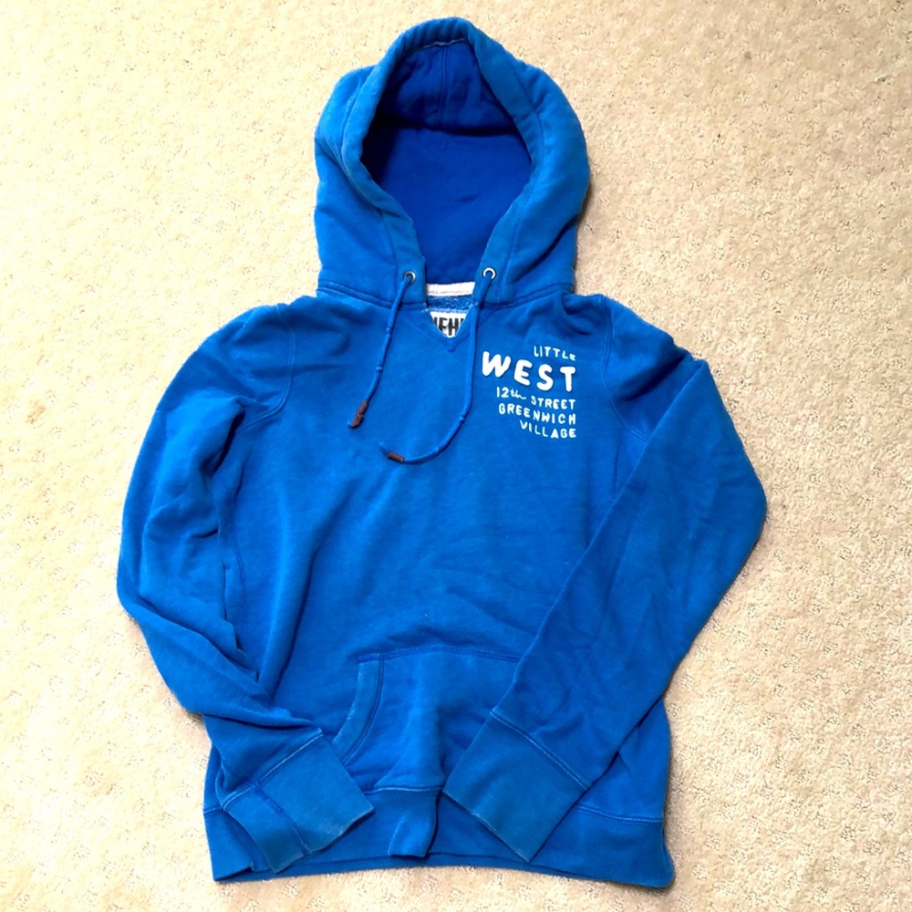 Ruehl (Abercrombie brand) blue warm sweatshirt